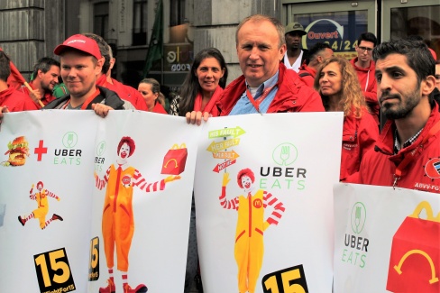 Action contre la livraison des hamburgers McDo par UberEats 